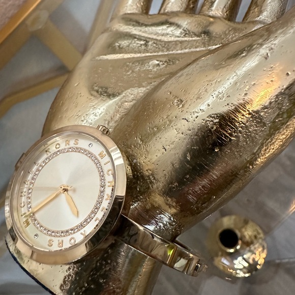 Mk watch - Picture 3 of 6